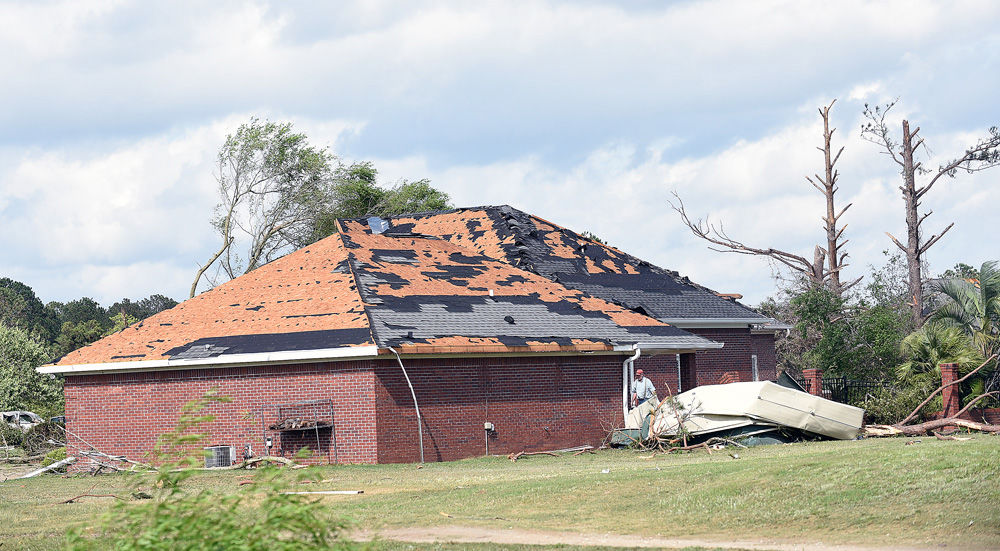 Tornado damages Eufaula
